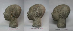 Restauration /réparation d'une céramique /céramiste en atelier Paris/Lille, tête / visage africaine en terre cuite du Nigeria